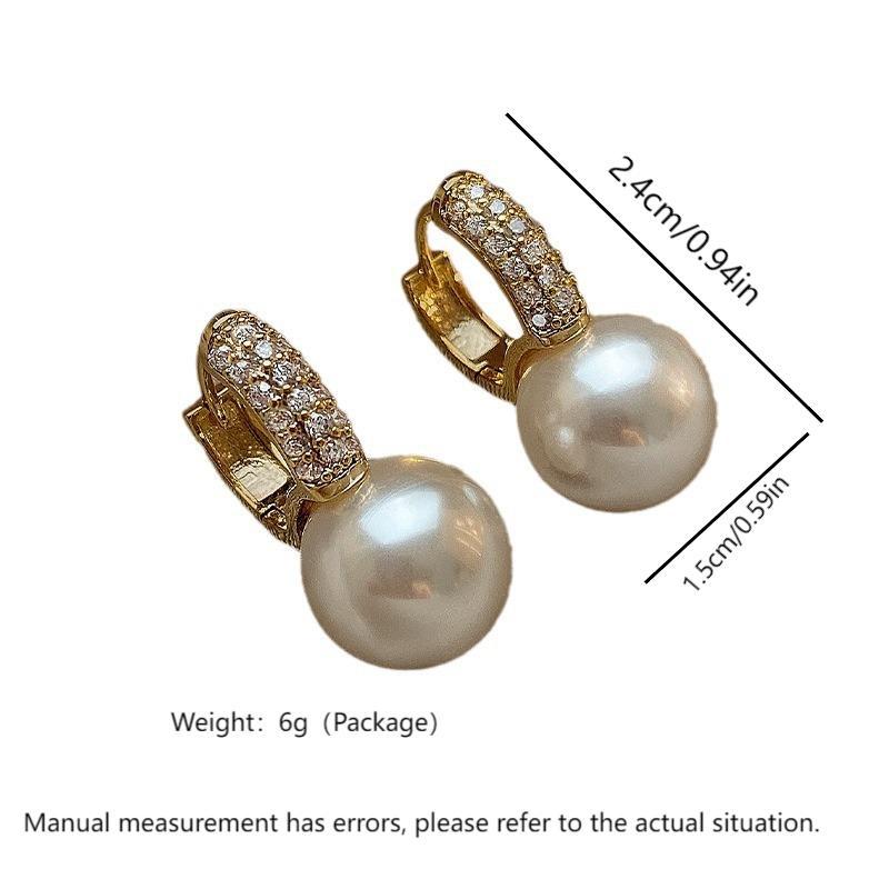 Women's Summer Fashion Pearl Earrings
